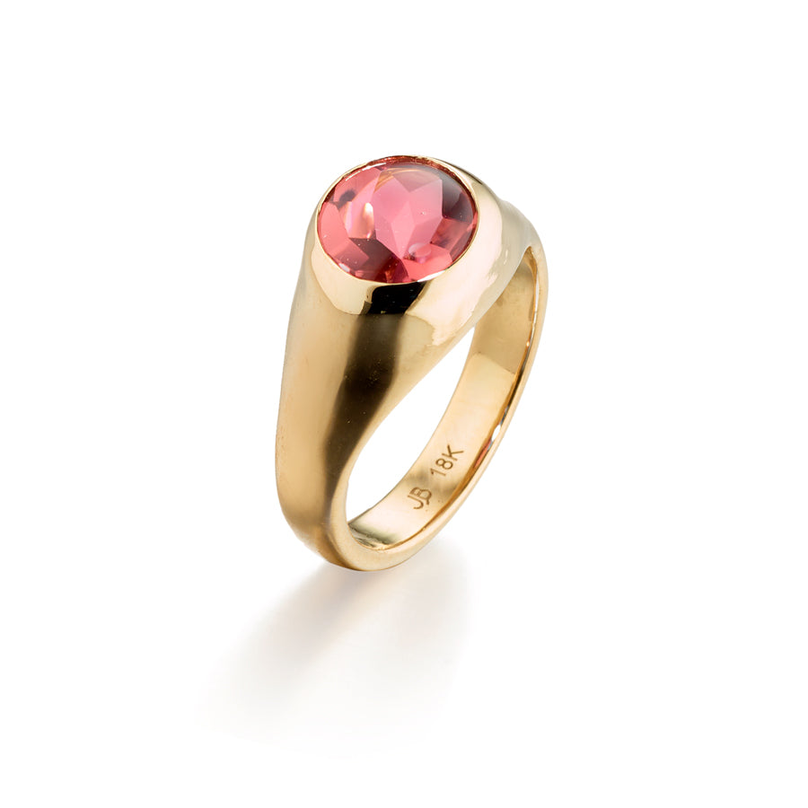 Round Pink Tourmaline Signet Ring in 18k Gold