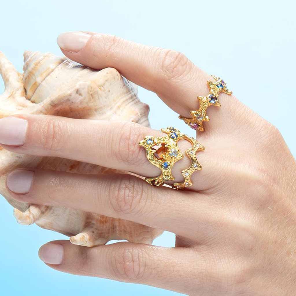 18k gold rings with colored sapphires and seashell texture by Jane Bartel